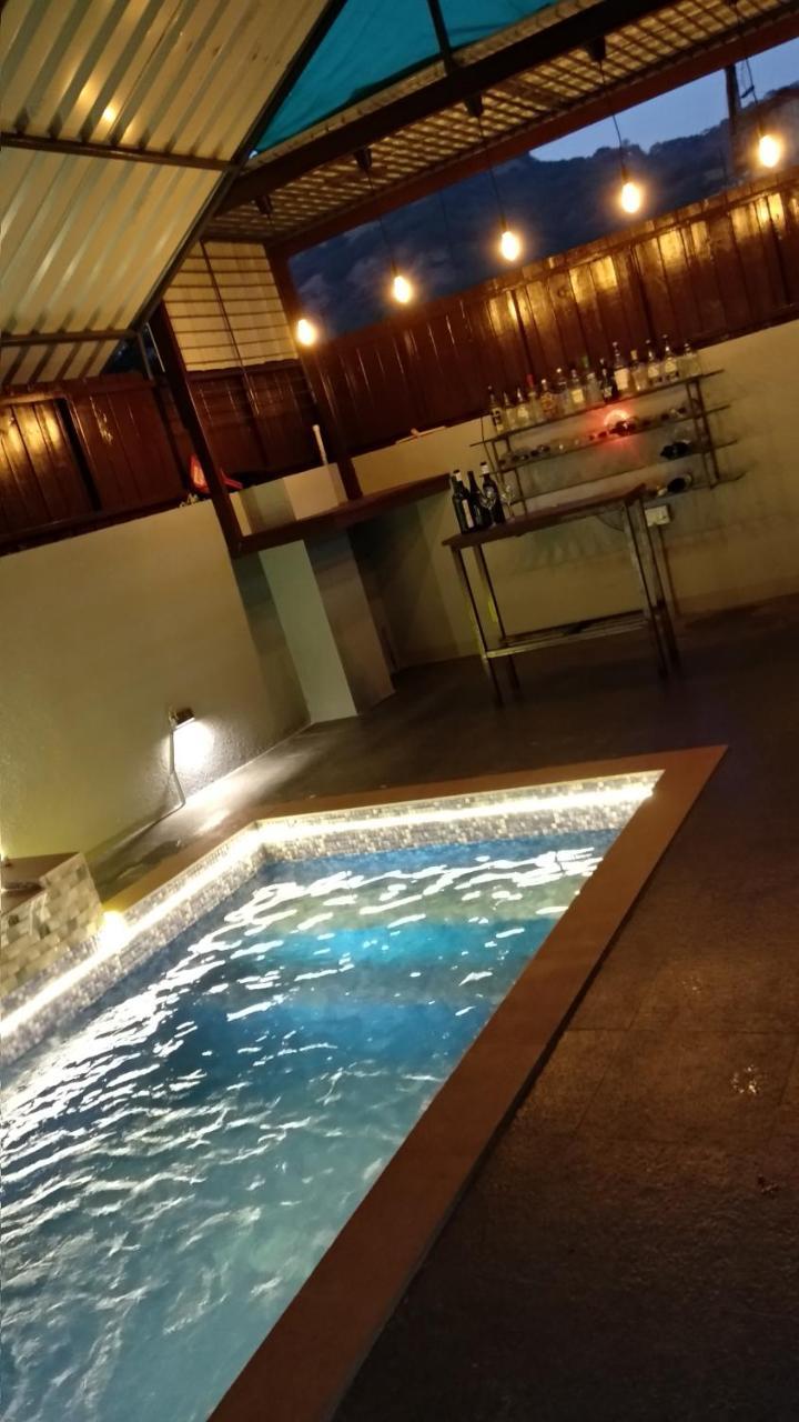 Gogo Premium Pool Party Holiday home *
