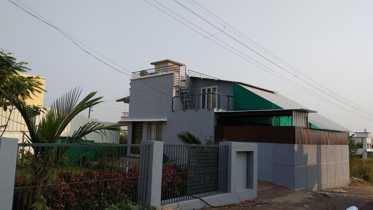 Gogo Premium Pool Party Holiday home